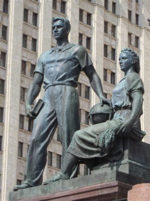  Sculpture: Soviet and Russian Art - A Journey Through the Chiseled Dreams of a Nation